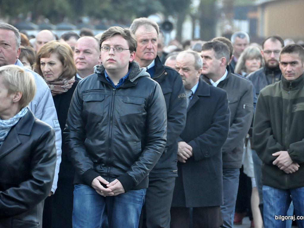 BIŁGORAJ: Tłumy na procesjach rezurekcyjnych świętowały Zmartwychwstanie Pańskie