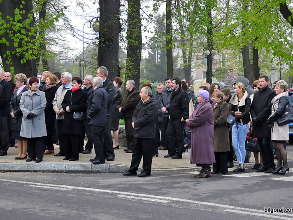 BIŁGORAJ: Tłumy na procesjach rezurekcyjnych świętowały Zmartwychwstanie Pańskie