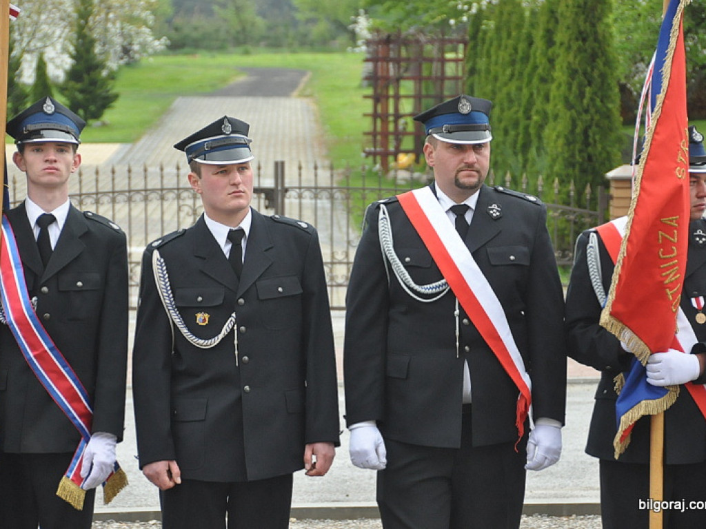 Strażacy ochotnicy świętują. W Tereszpolu poświęcono i przekazano nowy samochód (FOTO)
