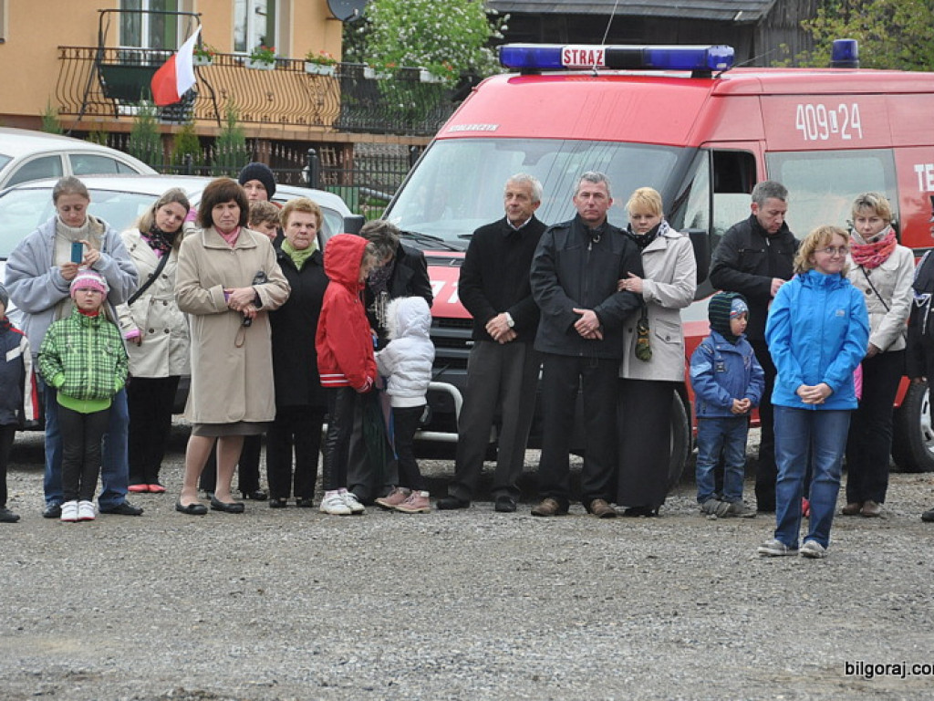 Strażacy ochotnicy świętują. W Tereszpolu poświęcono i przekazano nowy samochód (FOTO)