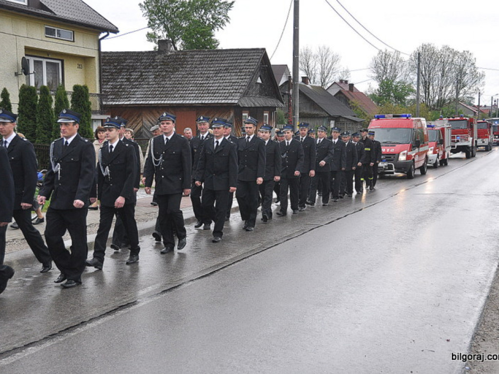 Strażacy ochotnicy świętują. W Tereszpolu poświęcono i przekazano nowy samochód (FOTO)