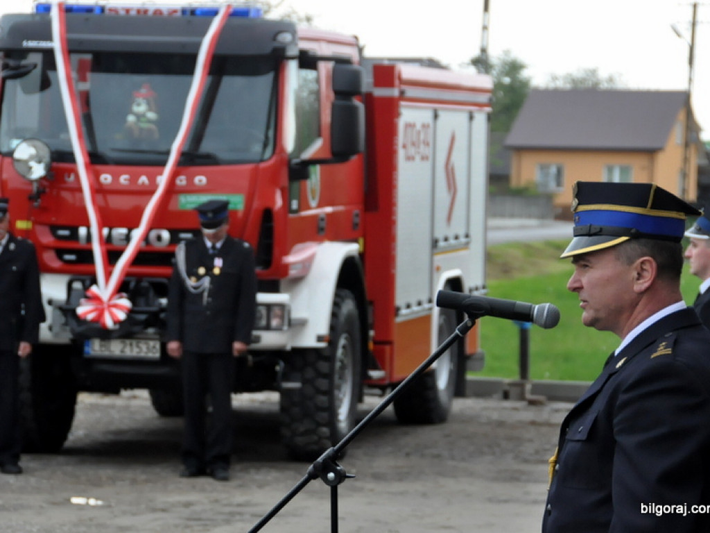Strażacy ochotnicy świętują. W Tereszpolu poświęcono i przekazano nowy samochód (FOTO)