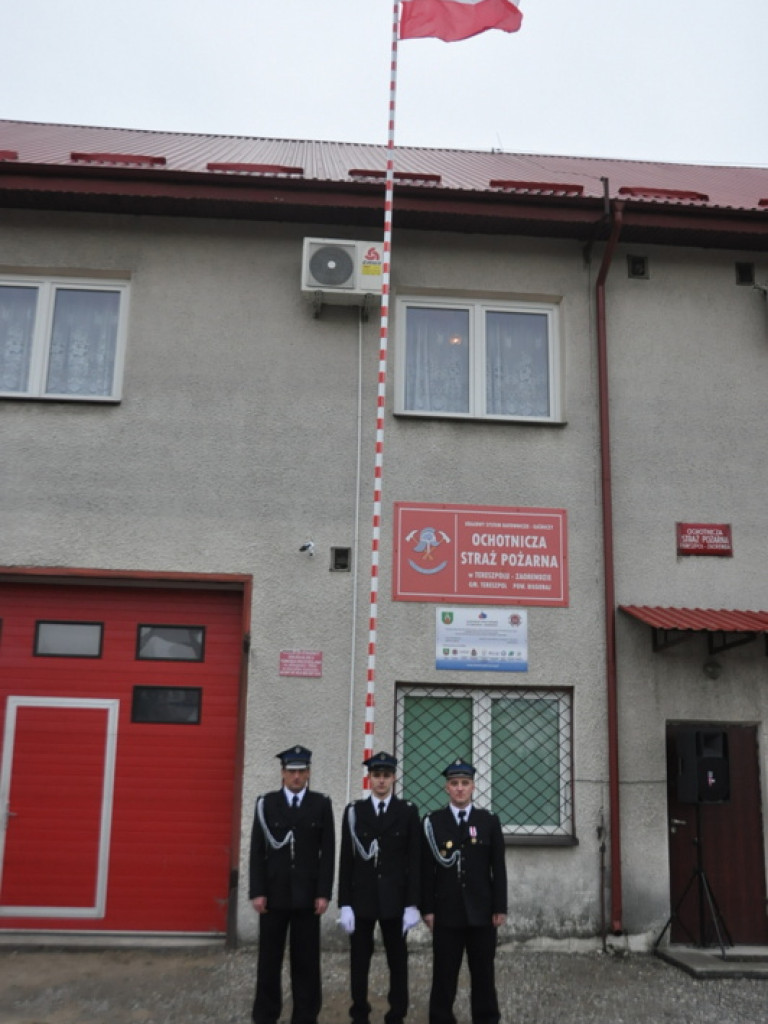 Strażacy ochotnicy świętują. W Tereszpolu poświęcono i przekazano nowy samochód (FOTO)