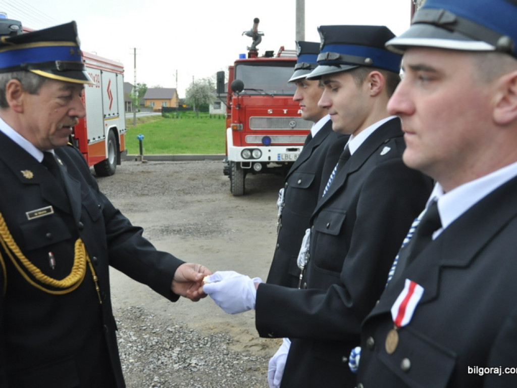 Strażacy ochotnicy świętują. W Tereszpolu poświęcono i przekazano nowy samochód (FOTO)