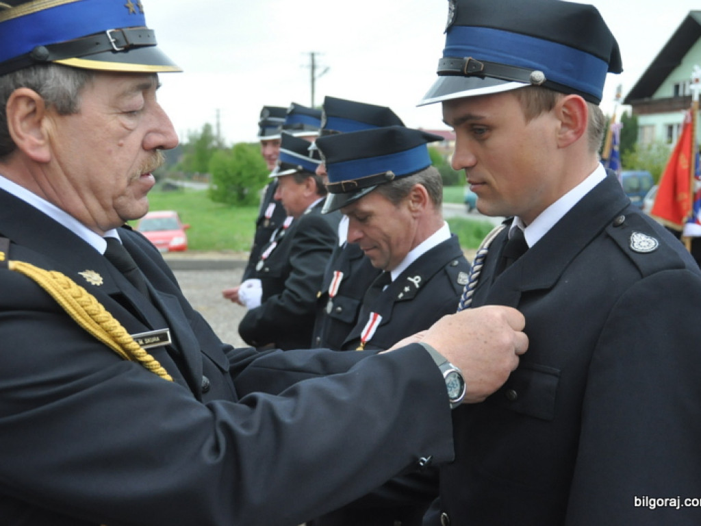 Strażacy ochotnicy świętują. W Tereszpolu poświęcono i przekazano nowy samochód (FOTO)
