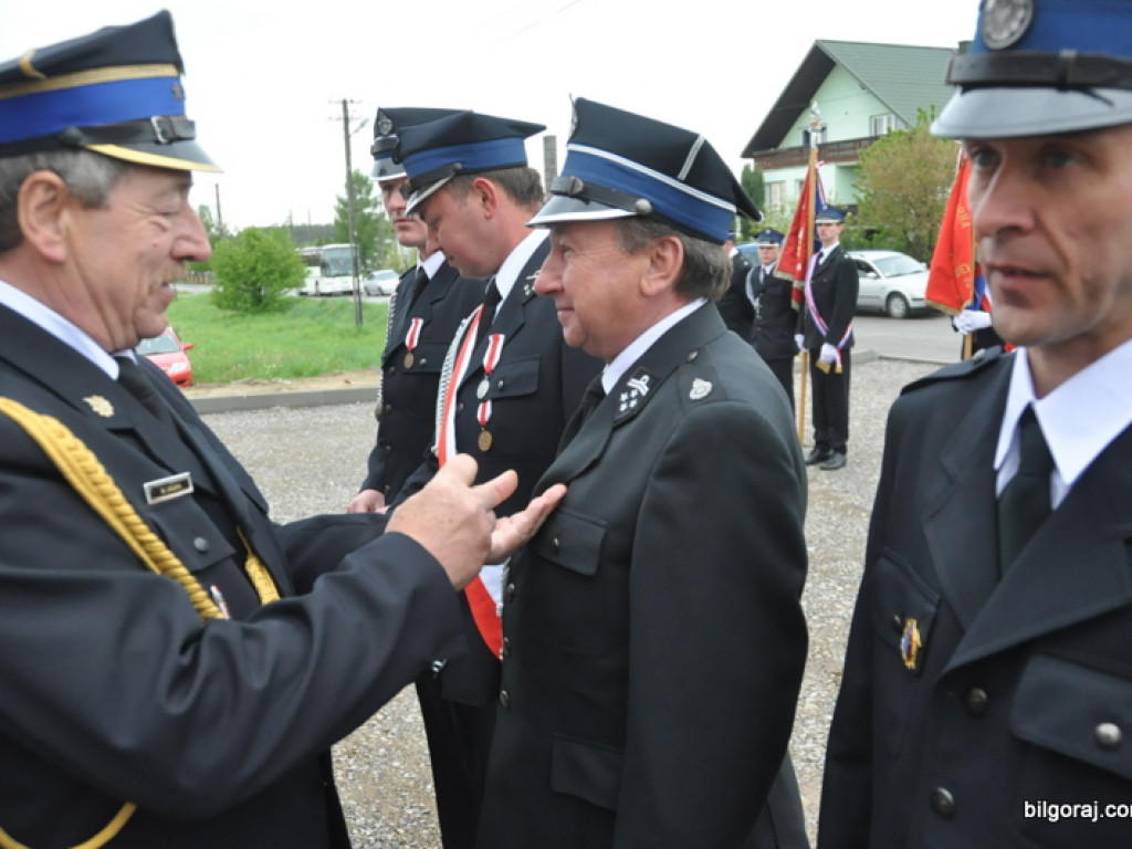 Strażacy ochotnicy świętują. W Tereszpolu poświęcono i przekazano nowy samochód (FOTO)