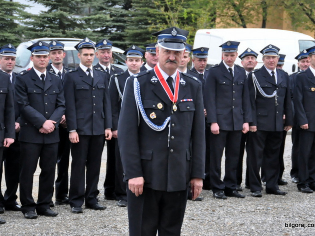 Strażacy ochotnicy świętują. W Tereszpolu poświęcono i przekazano nowy samochód (FOTO)