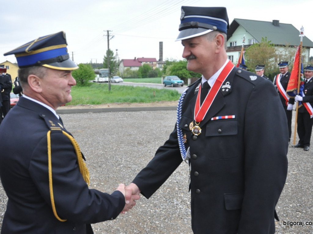 Strażacy ochotnicy świętują. W Tereszpolu poświęcono i przekazano nowy samochód (FOTO)