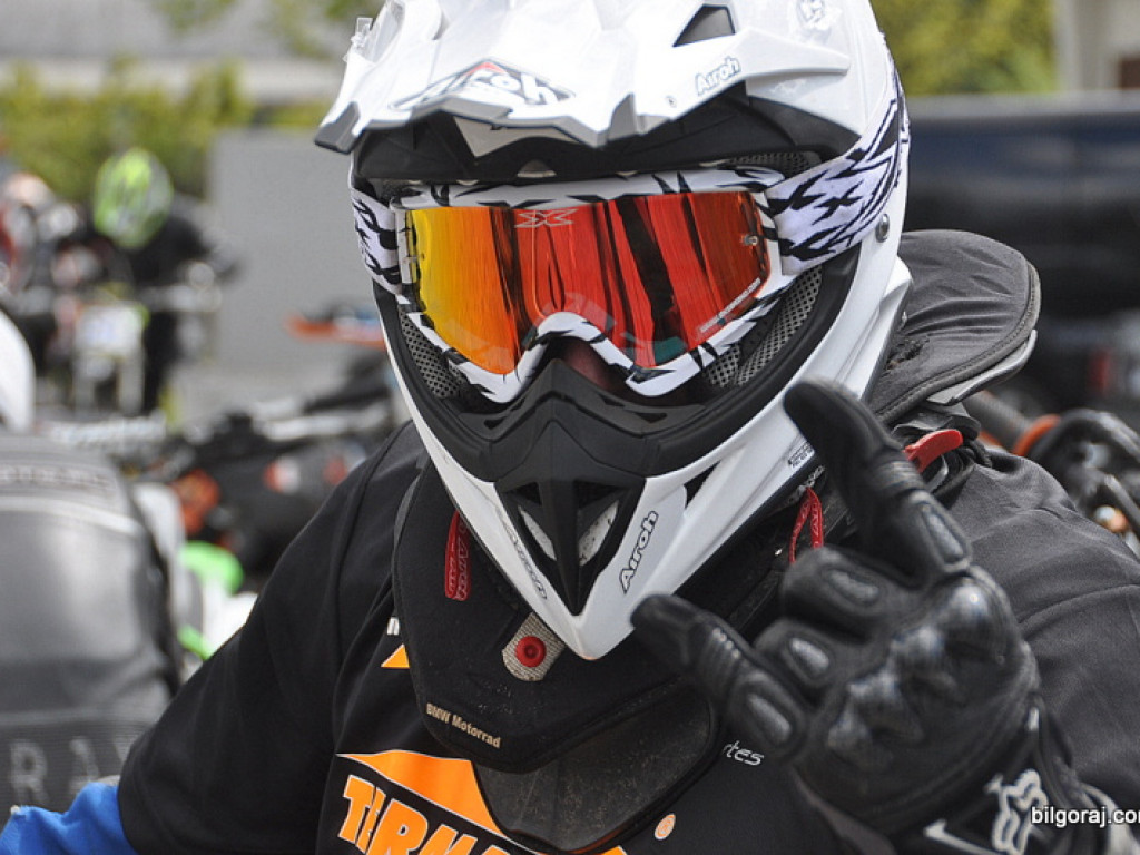 BIŁGORAJ: Wyścigi motocykli w klasie SUPERMOTO (FOTO)