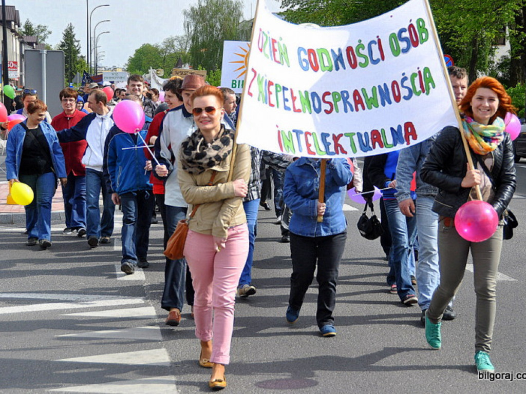 BIŁGORAJ: Po raz ósmy obchodzono Dzień Godności Osób Niepełnosprawnych (FOTO)