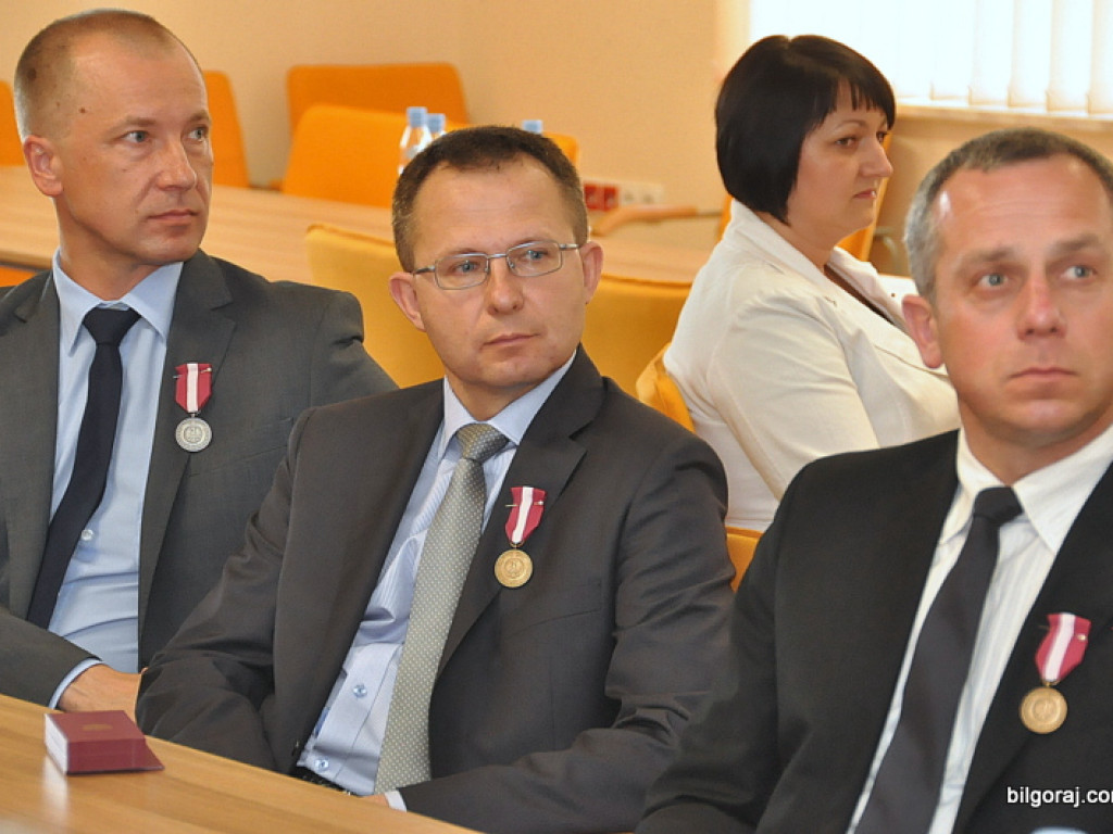 Medale za Długoletnią Służbę trafiły do pracowników Starostwa Powiatowego w Biłgoraju (FOTO)