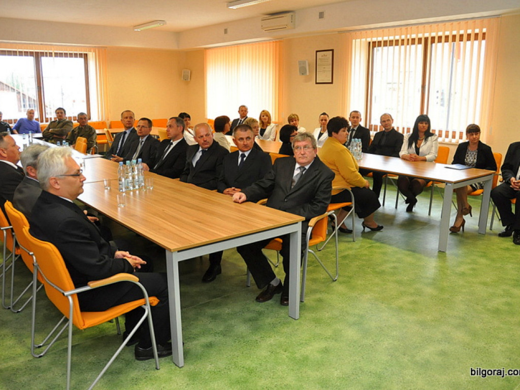 Medale za Długoletnią Służbę trafiły do pracowników Starostwa Powiatowego w Biłgoraju (FOTO)