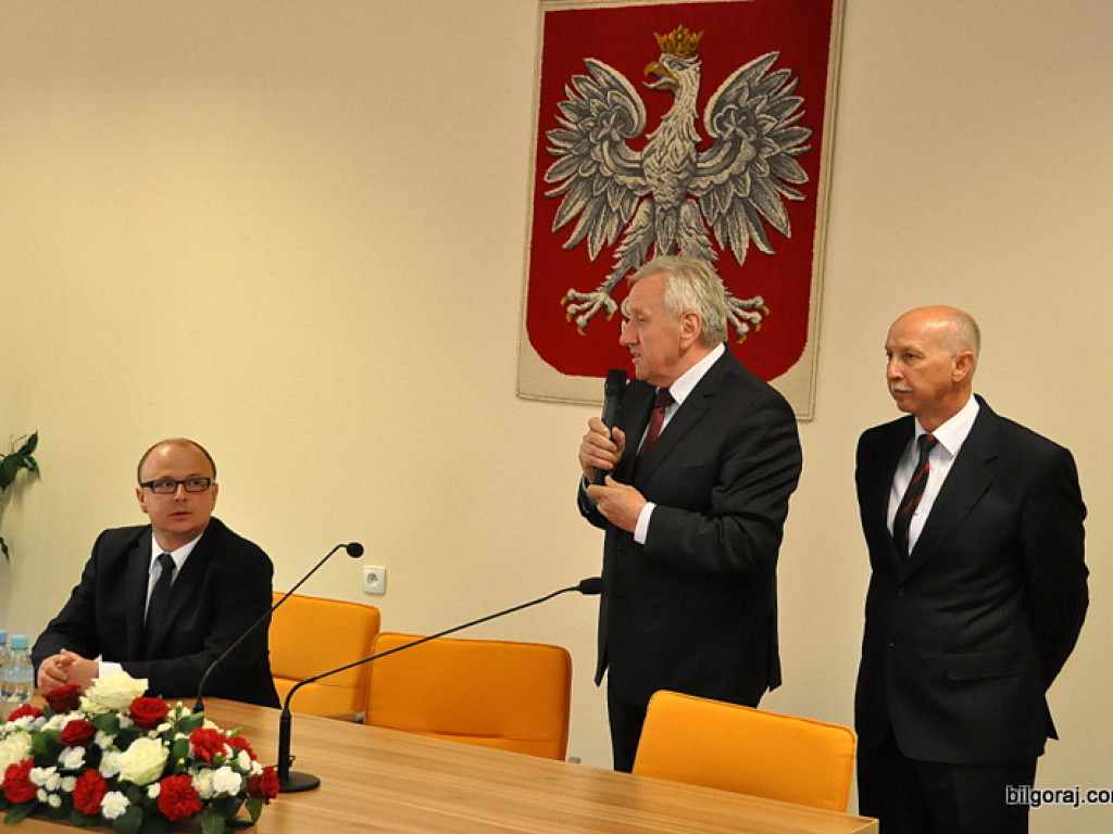 Medale za Długoletnią Służbę trafiły do pracowników Starostwa Powiatowego w Biłgoraju (FOTO)