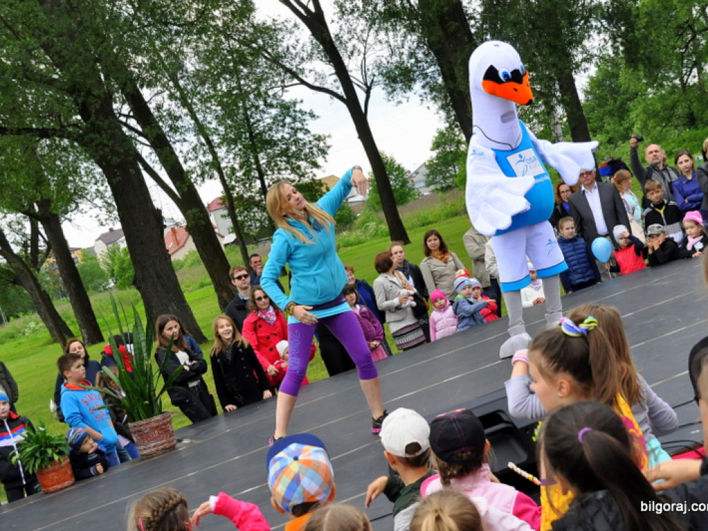 Piknik sportowo - rekreacyjny z okazji Dnia Dziecka (FOTO)