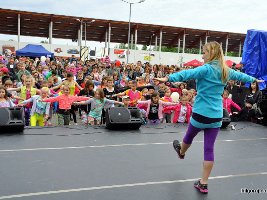 Piknik sportowo - rekreacyjny z okazji Dnia Dziecka (FOTO)