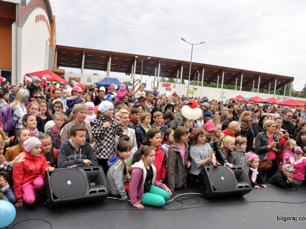 Piknik sportowo - rekreacyjny z okazji Dnia Dziecka (FOTO)