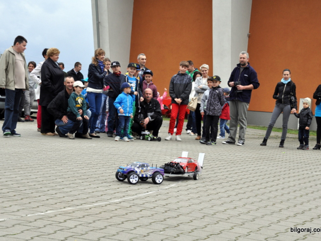 Piknik sportowo - rekreacyjny z okazji Dnia Dziecka (FOTO)