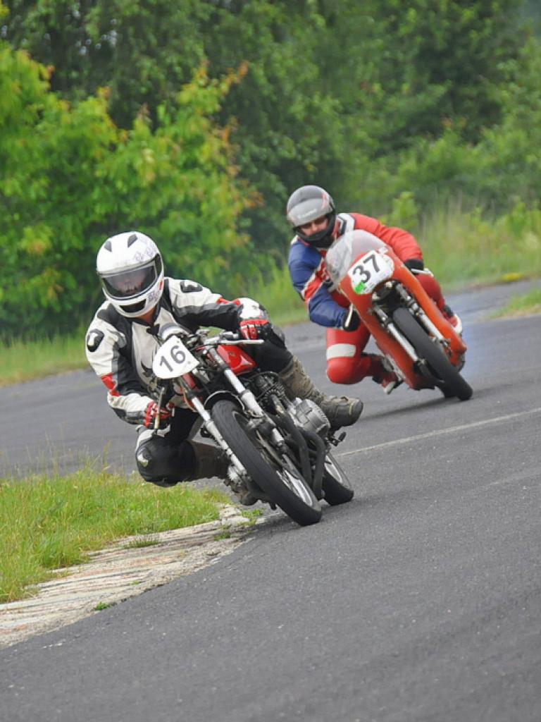 Wyścigi motocykli zabytkowych (FOTO, VIDEO)