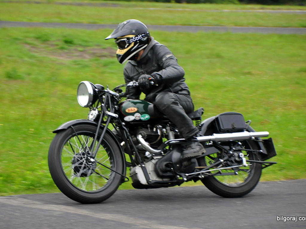 Wyścigi motocykli zabytkowych (FOTO, VIDEO)