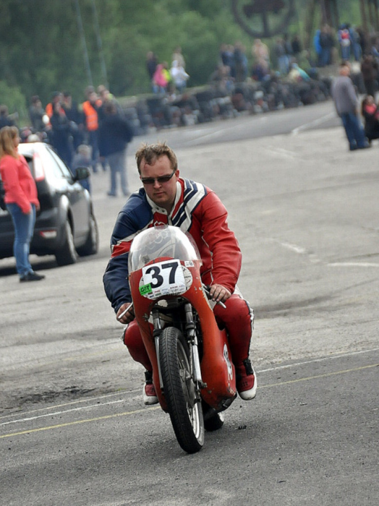 Wyścigi motocykli zabytkowych (FOTO, VIDEO)