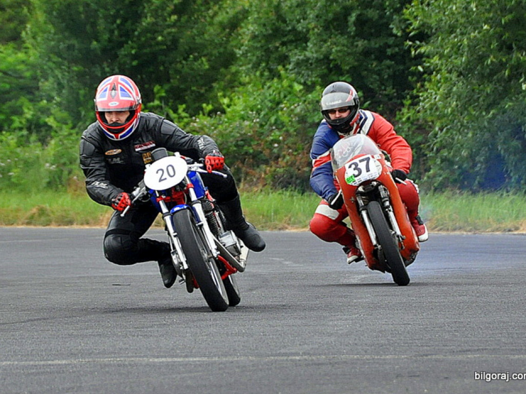 Wyścigi motocykli zabytkowych (FOTO, VIDEO)