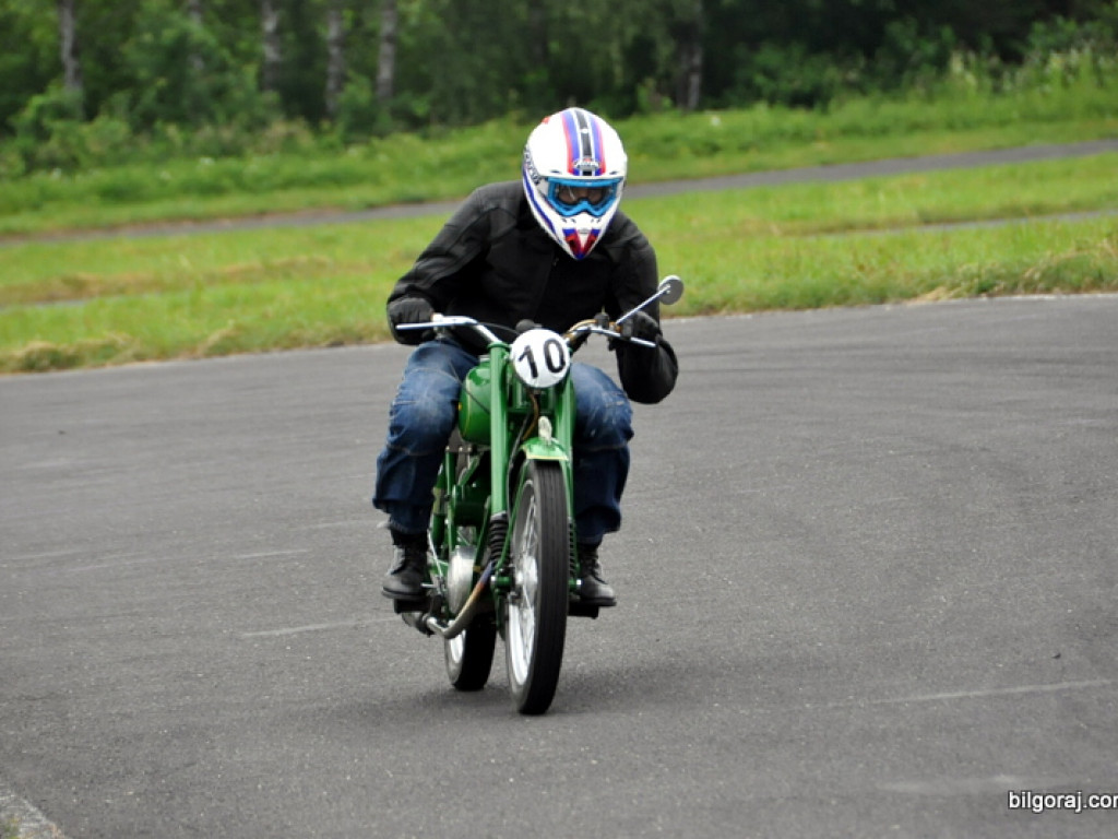 Wyścigi motocykli zabytkowych (FOTO, VIDEO)
