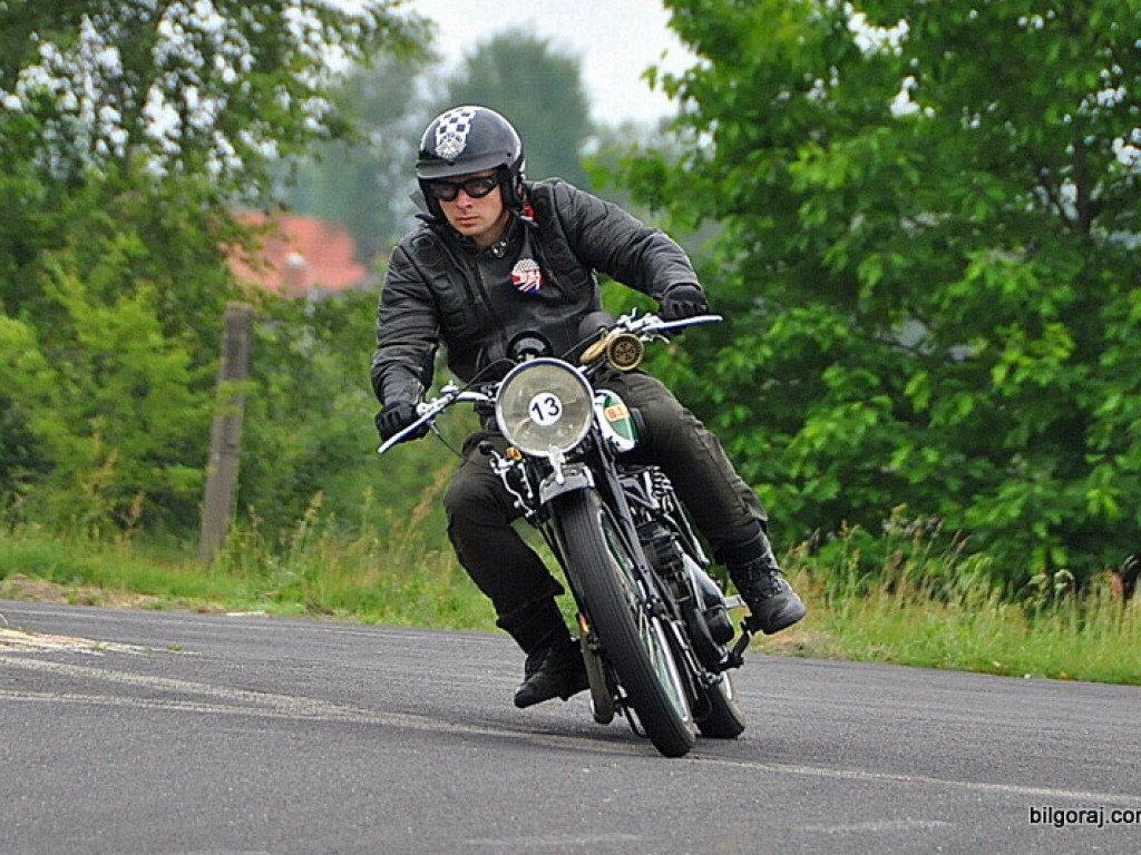 Wyścigi motocykli zabytkowych (FOTO, VIDEO)