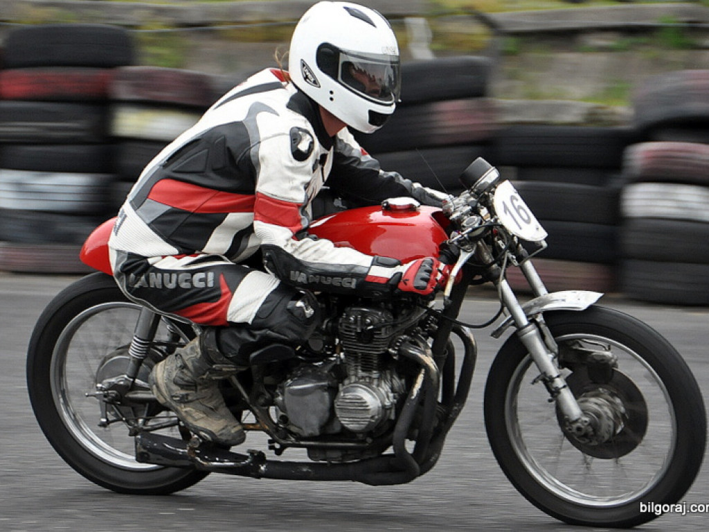 Wyścigi motocykli zabytkowych (FOTO, VIDEO)