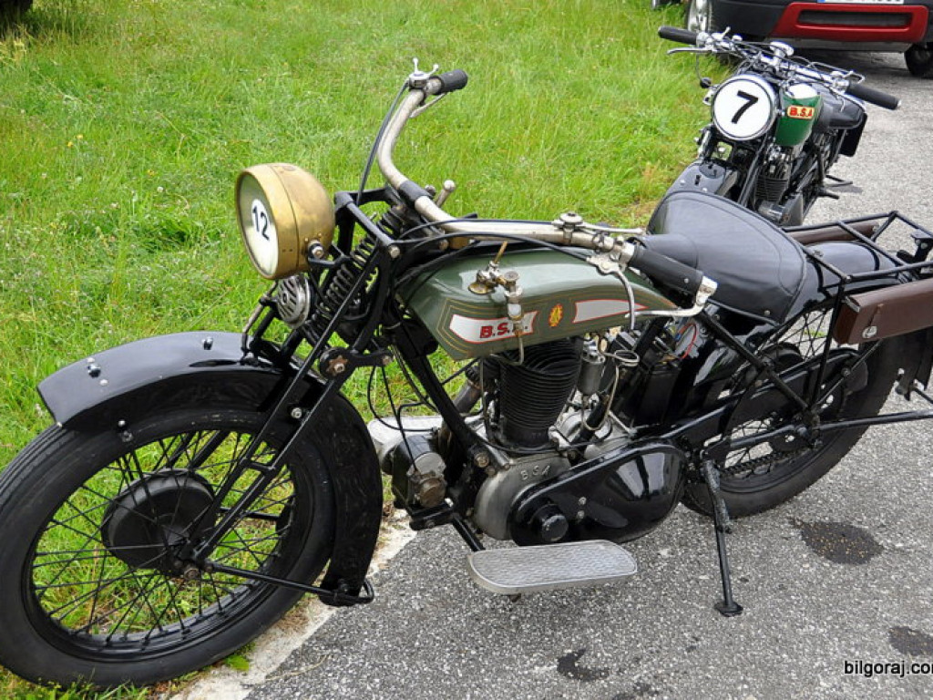 Wyścigi motocykli zabytkowych (FOTO, VIDEO)