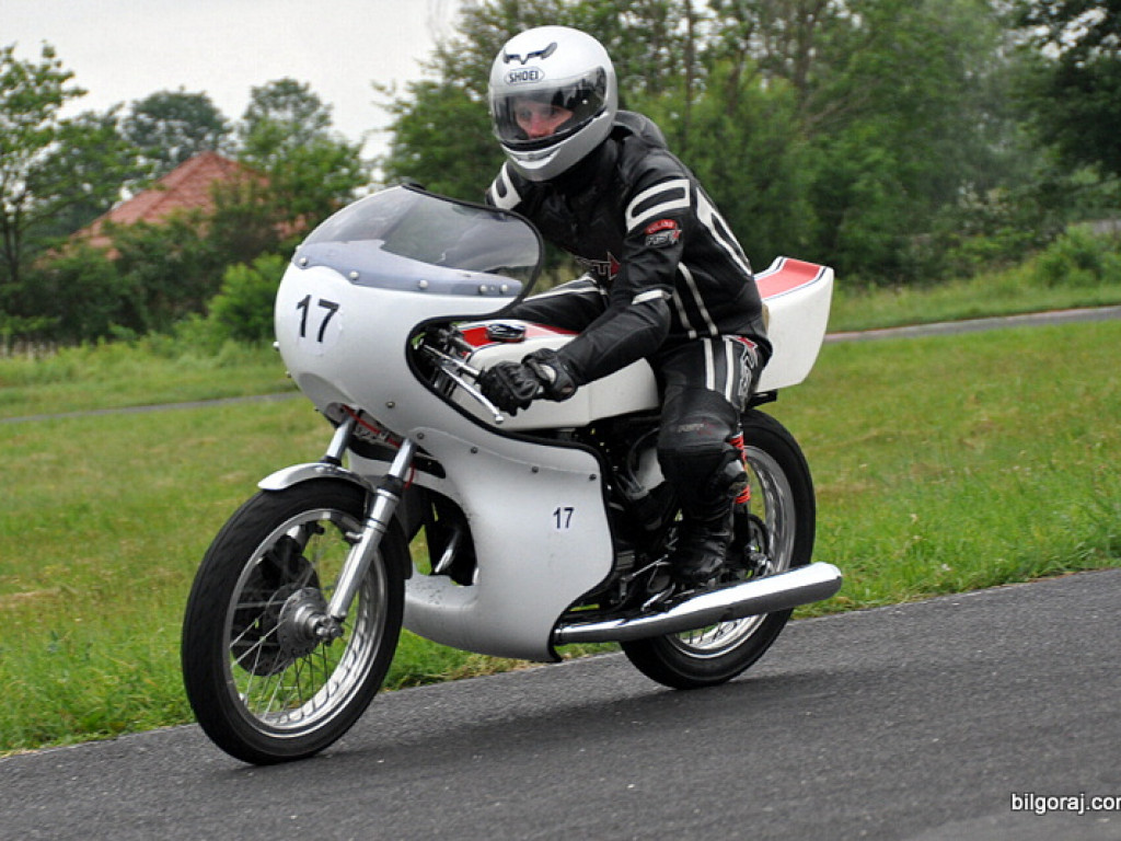 Wyścigi motocykli zabytkowych (FOTO, VIDEO)