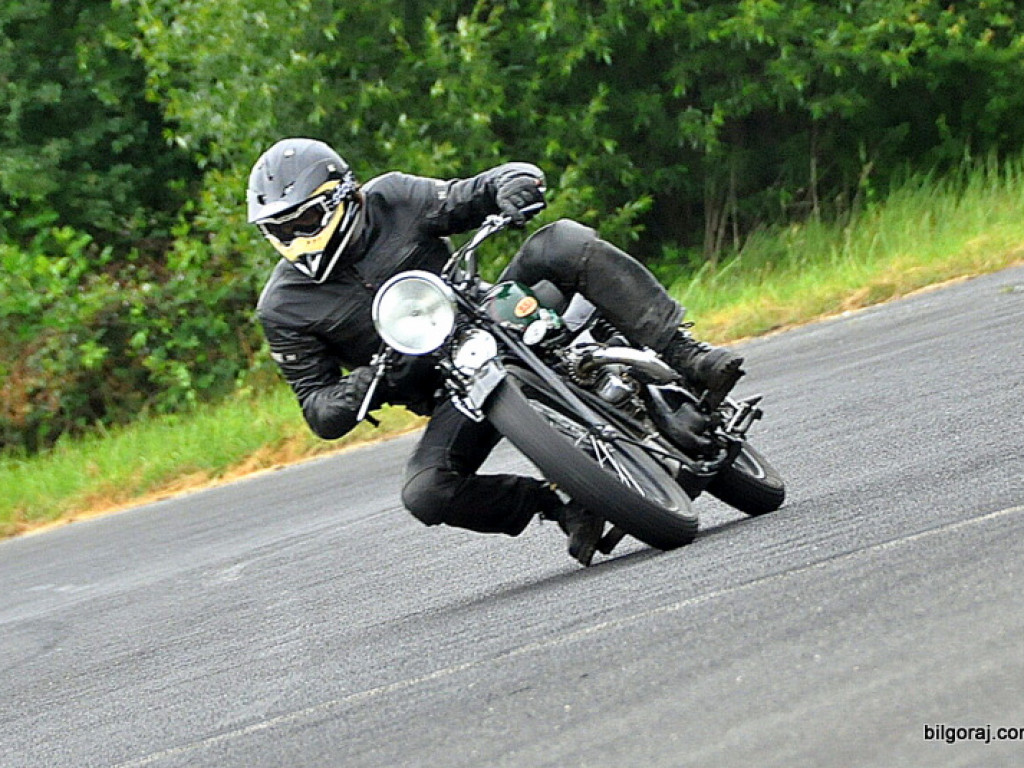 Wyścigi motocykli zabytkowych (FOTO, VIDEO)