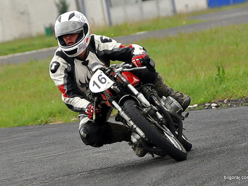 Wyścigi motocykli zabytkowych (FOTO, VIDEO)