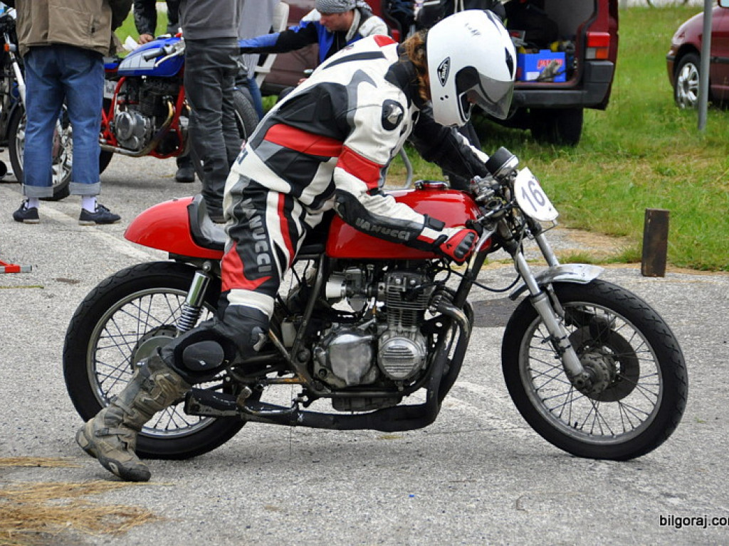 Wyścigi motocykli zabytkowych (FOTO, VIDEO)