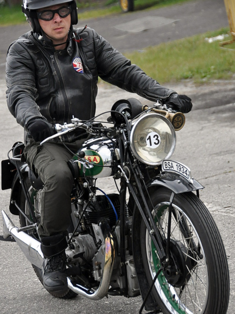 Wyścigi motocykli zabytkowych (FOTO, VIDEO)
