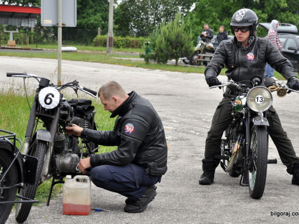 Wyścigi motocykli zabytkowych (FOTO, VIDEO)