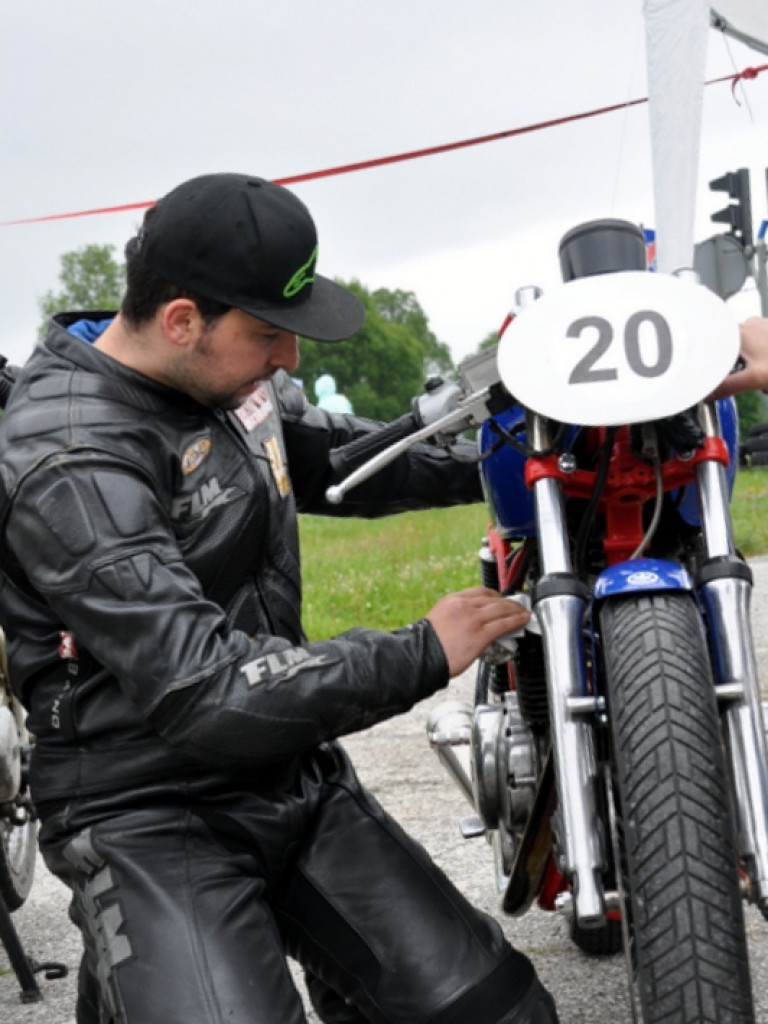 Wyścigi motocykli zabytkowych (FOTO, VIDEO)