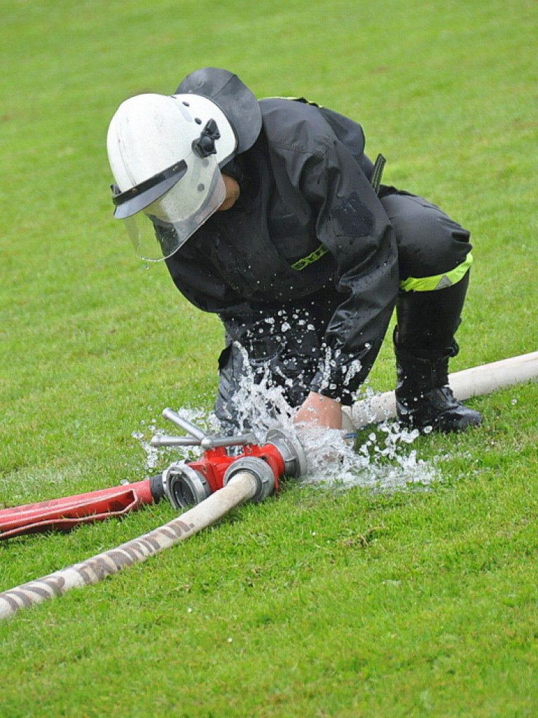 Zawody strażackie we Frampolu - rywalizowali strażacy z trzech Gmin (FOTO, WYNIKI)