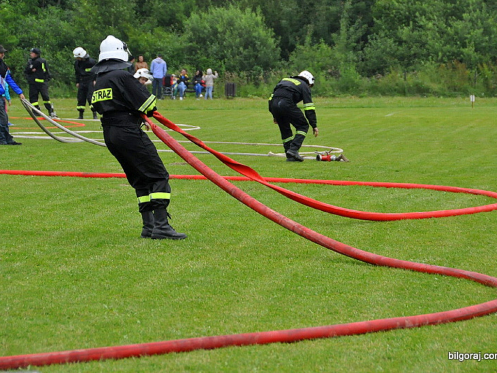 Zawody strażackie we Frampolu - rywalizowali strażacy z trzech Gmin (FOTO, WYNIKI)