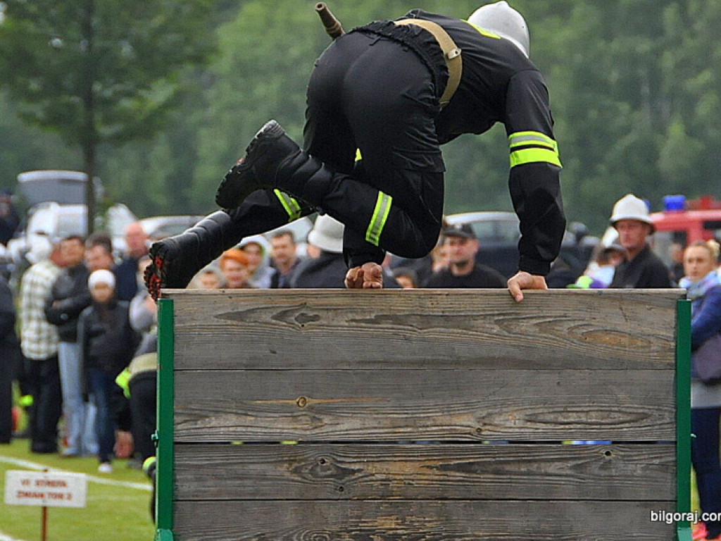 Zawody strażackie we Frampolu - rywalizowali strażacy z trzech Gmin (FOTO, WYNIKI)