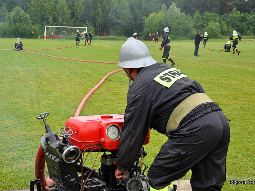 Zawody strażackie we Frampolu - rywalizowali strażacy z trzech Gmin (FOTO, WYNIKI)