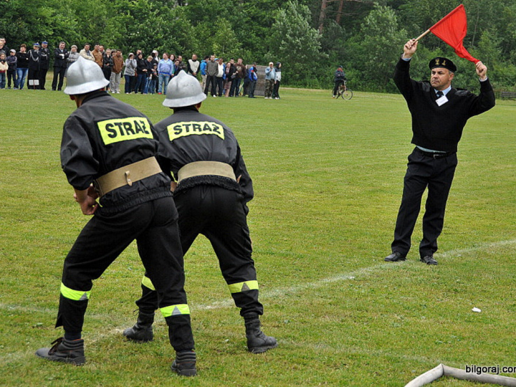 Zawody strażackie we Frampolu - rywalizowali strażacy z trzech Gmin (FOTO, WYNIKI)