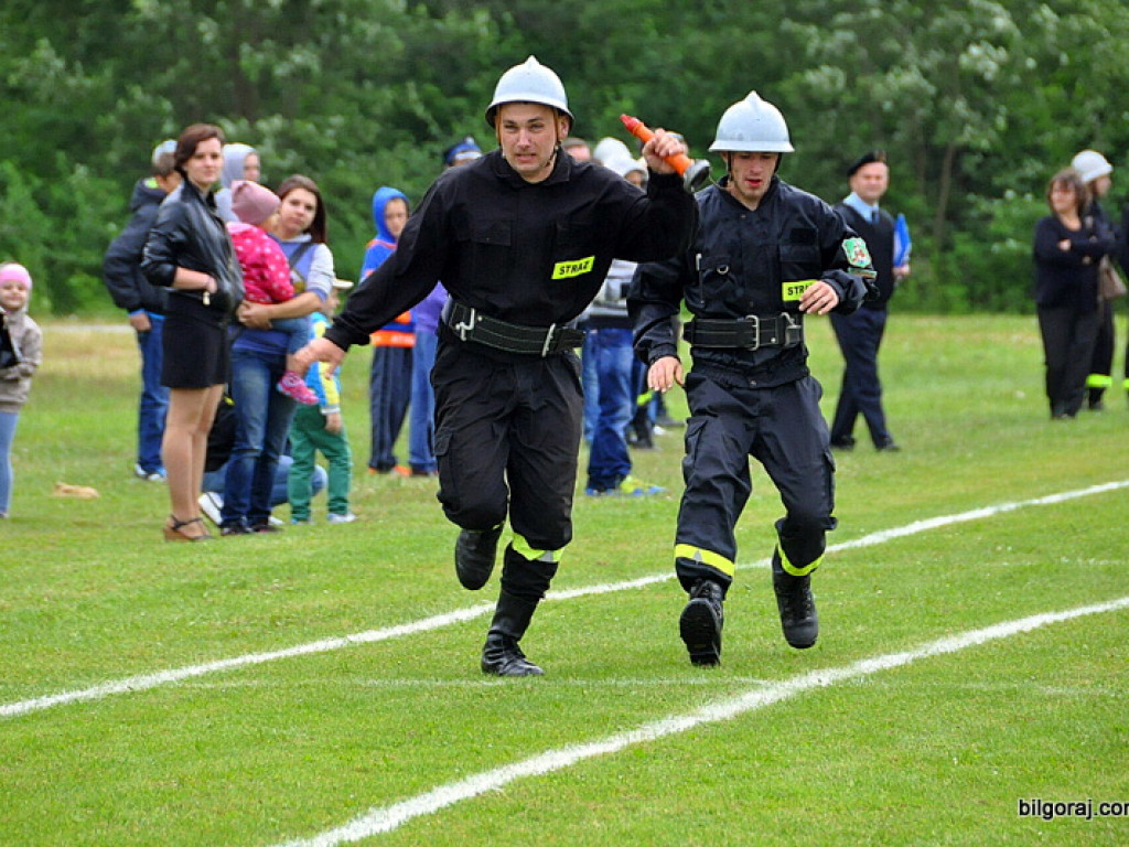 Zawody strażackie we Frampolu - rywalizowali strażacy z trzech Gmin (FOTO, WYNIKI)