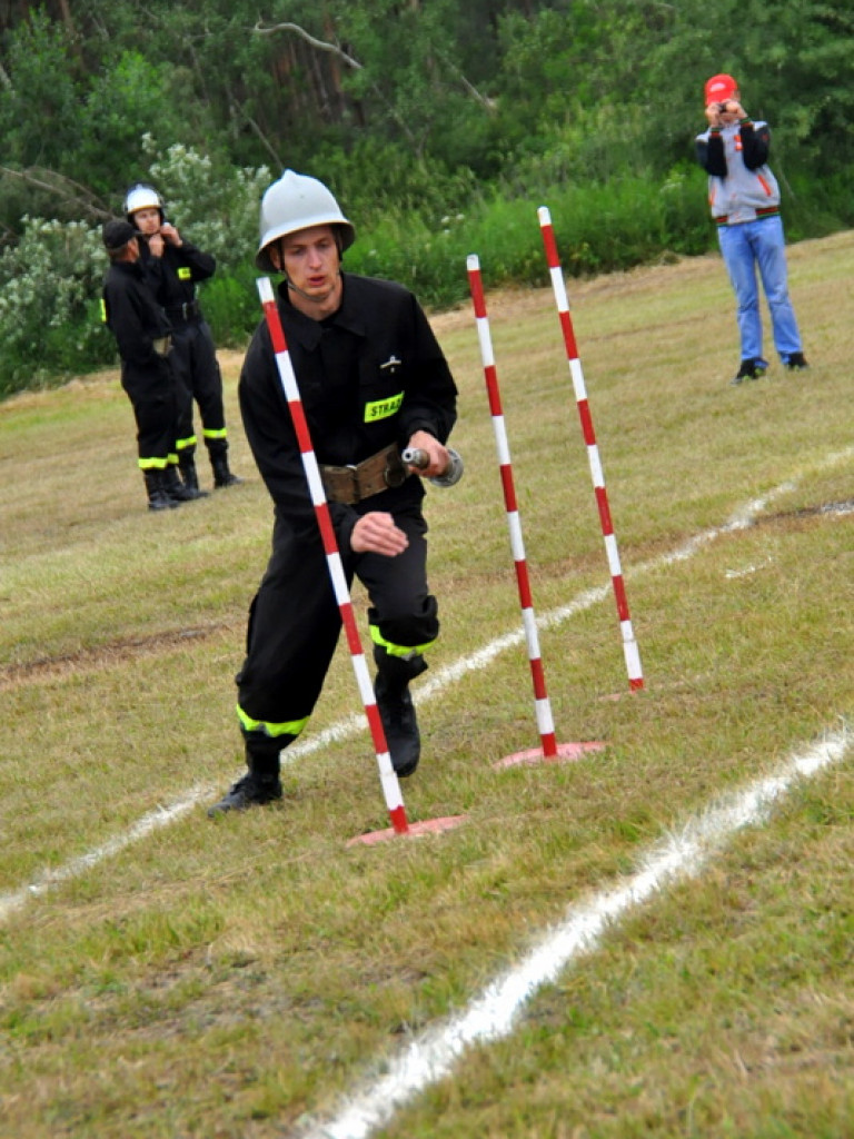 Zawody strażackie we Frampolu - rywalizowali strażacy z trzech Gmin (FOTO, WYNIKI)