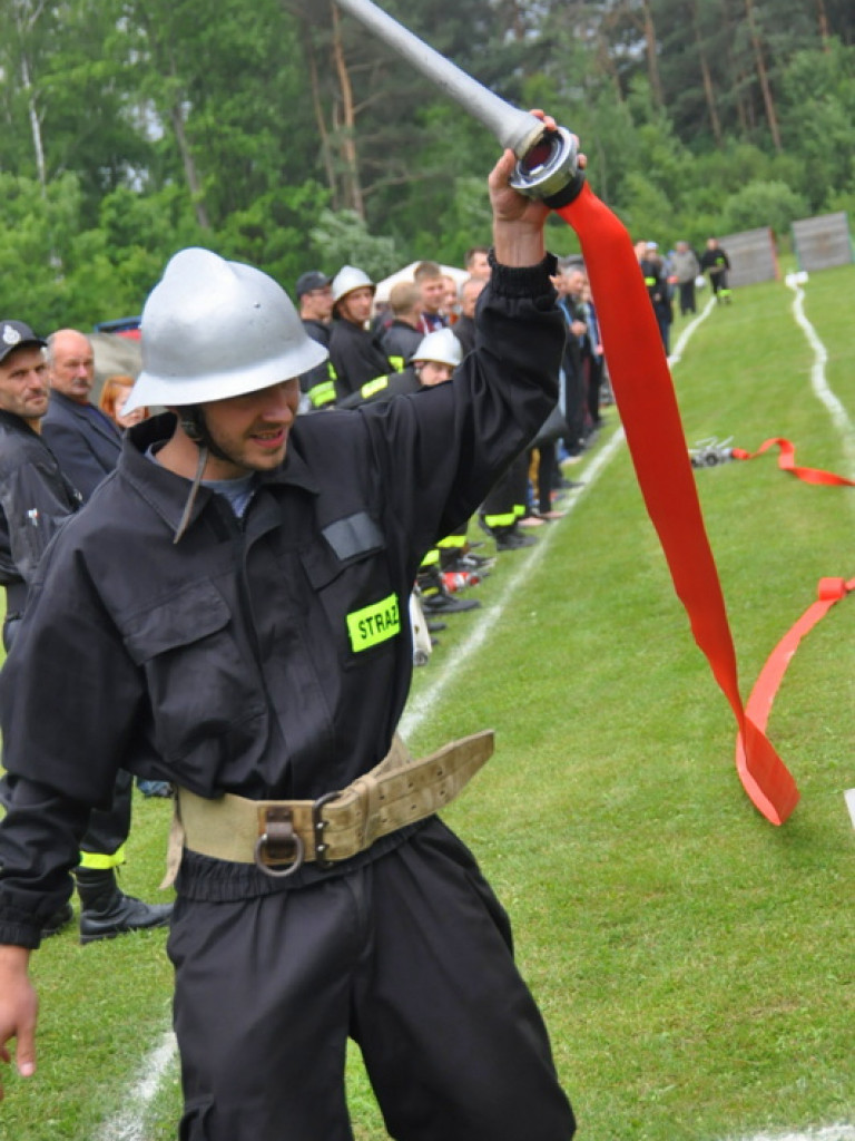 Zawody strażackie we Frampolu - rywalizowali strażacy z trzech Gmin (FOTO, WYNIKI)