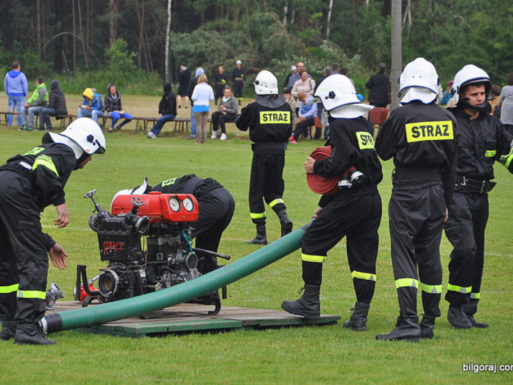 Zawody strażackie we Frampolu - rywalizowali strażacy z trzech Gmin (FOTO, WYNIKI)