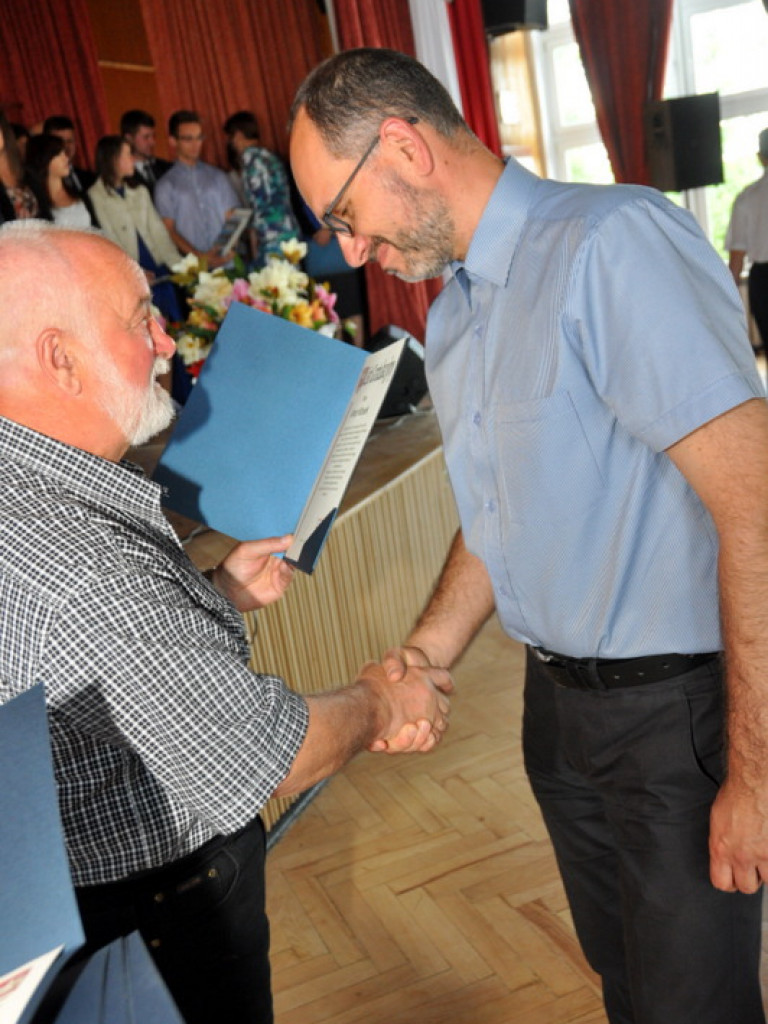 Starosta wyróżnił najlepszych uczniów i nauczycieli (FOTO)