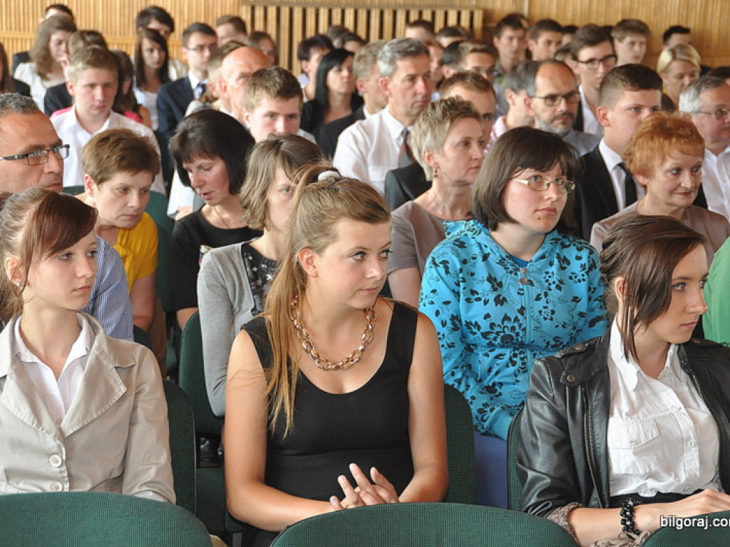 Starosta wyróżnił najlepszych uczniów i nauczycieli (FOTO)
