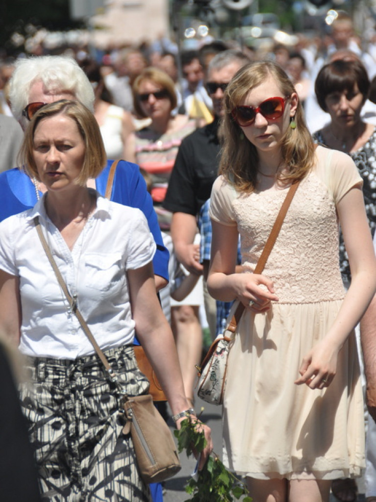 Boże Ciało - tłumy biłgorajan na procesjach eucharystycznych