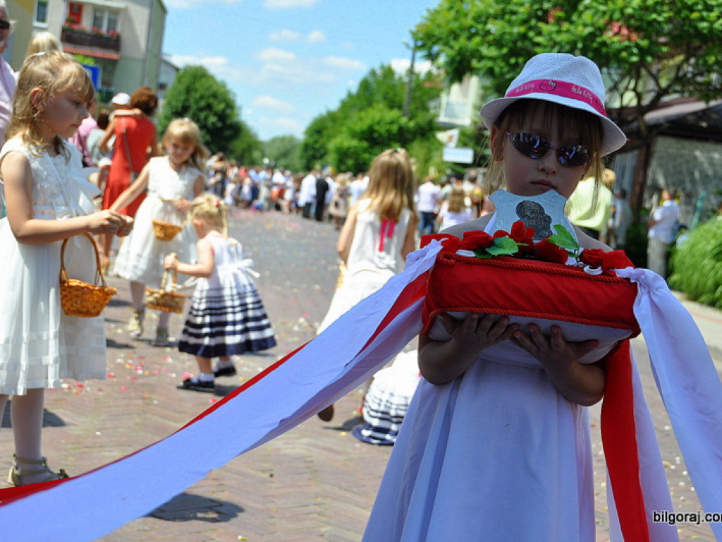 Boże Ciało - tłumy biłgorajan na procesjach eucharystycznych
