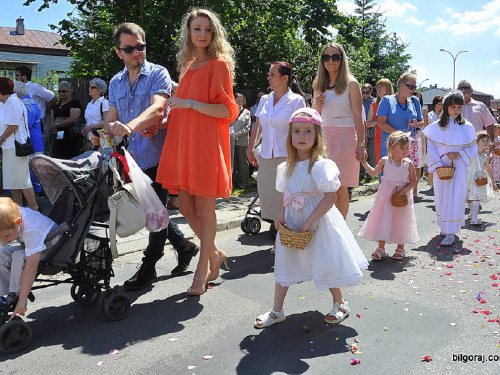 Boże Ciało - tłumy biłgorajan na procesjach eucharystycznych